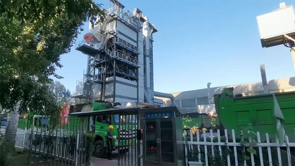 铁拓机械与国家盛世同频，为长安街铺就胜利之路